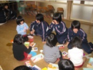 ▲ １年　幼稚園実習（ＨＩＲＡＫＵ）